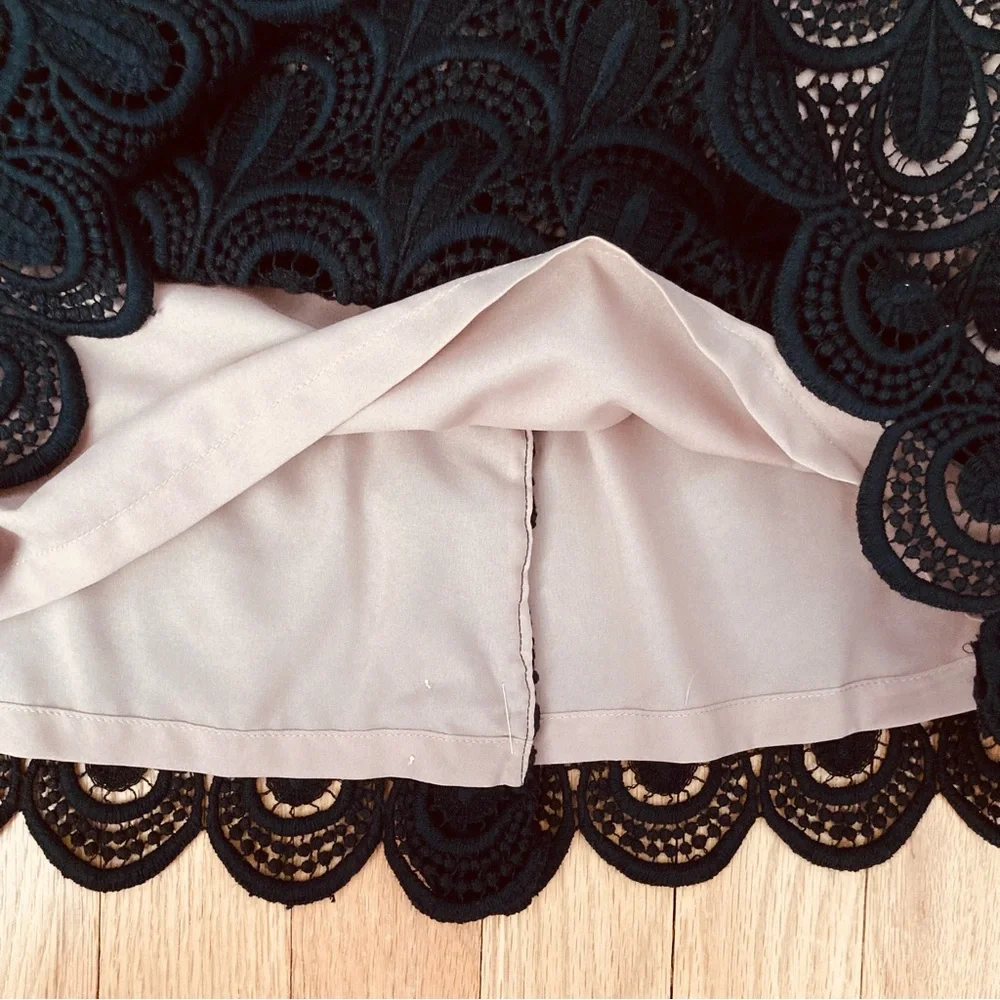NWT Ann Taylor Black Guipure Lace Evening Skirt size 8 T